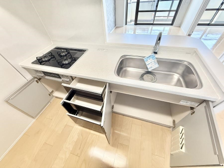 �L�b�`�� �������Ƒ����J��[�߂�A������̂���L�b�`��