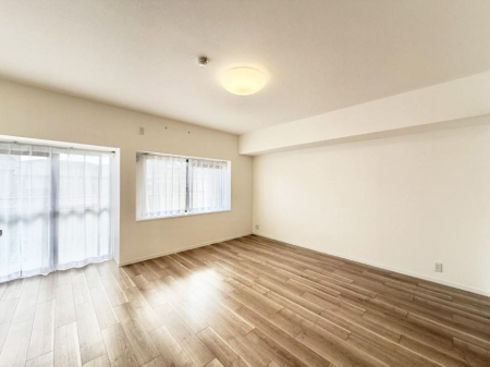 ���r���O ���������C�ɓ���̏ꏊ�ŁA�̂�т�Ƃ������Ԃ�