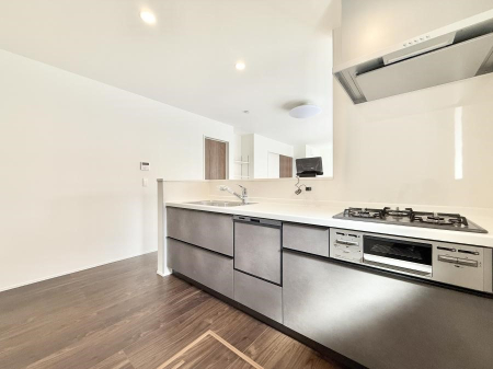 �L�b�`�� �������Ƒ����J��[�߂�A������̂���L�b�`��