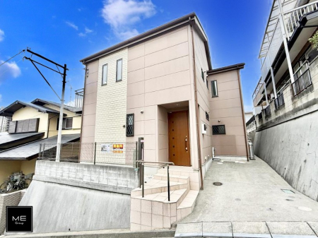 nOώʐ^ OρV炵n܂ꏊŁAƑJ[߂