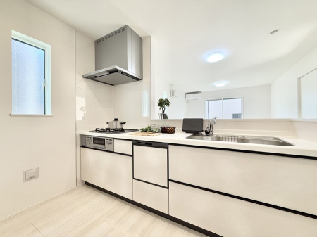 �L�b�`�� ��������b���[�܂�ΖʃL�b�`���I�Ƒ��Ƃ̉�b���͂��݂܂��I  