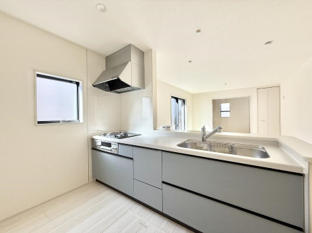 �L�b�`�� ��������b���[�܂�ΖʃL�b�`���I�Ƒ��Ƃ̉�b���͂��݂܂��I  