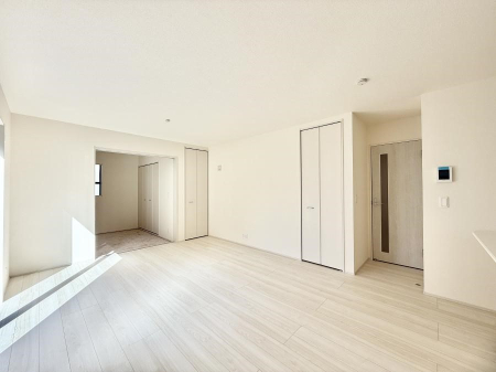 ���̑����� ���������r���O�̂����ׂɂ͋���������̂ŁA�V��ł��邨�q�l�ɂ��ڂ��͂��Ĉ��S�ł���