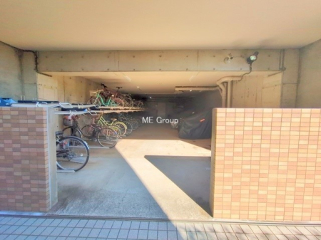 ���ԏ� �O�ρ����K�Ȓ��ԃX�y�[�X�ň��S