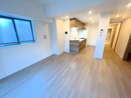 rO ƑRƏW܂AyԂ߂郊rO