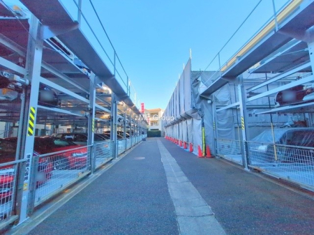 ���ԏ� �O�ρ����K�Ȓ��ԃX�y�[�X�ň��S