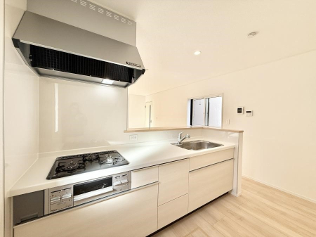 �L�b�`�� �������V���v���Ŕ������S�n�悢���Ԃ𐶂ރL�b�`�����