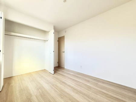 ���̑����� �������傫�Ȏ��[�ŉו����X�b�L���Еt���܂�  