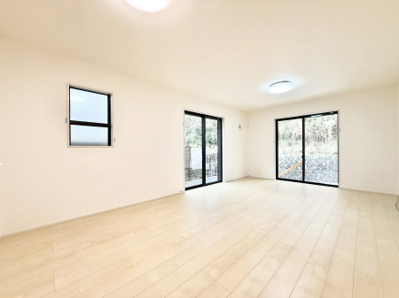 ���̑����� �������z�������˂����ޖ��邢LDK�͉Ƒ��ł̂�т芰���܂���  