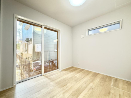 ���̑����� �������傫�ȑ��͊J����������A���邳�ʕ��o�b�`���ł�