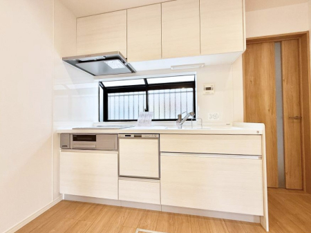 �L�b�`�� �����������������Ɗy�����Ȃ�A���K�ȃL�b�`�����