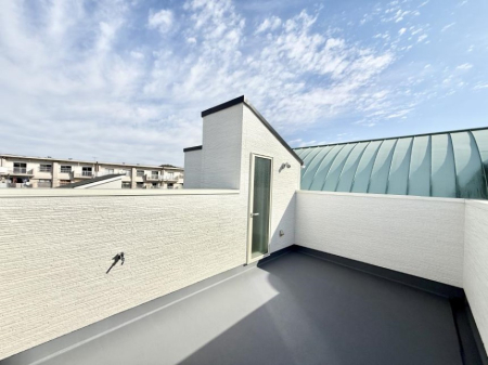 �o���R�j�[ ������ ���̃R�[�q�[���̐�����y���ށA�����̏ꏊ