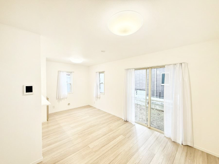 ���̑����� �������Ƒ��̏Ί炪���ӂ��A���났�̋��