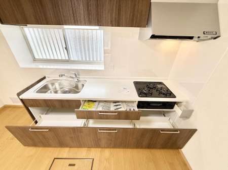 �L�b�`�� �����������������Ɗy�����Ȃ�A���K�ȃL�b�`�����