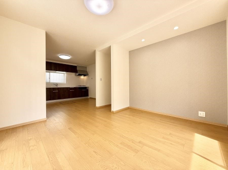 ���r���O ���������R�Ɖ�b�����܂��A�S�n�悢�ЂƂƂ�