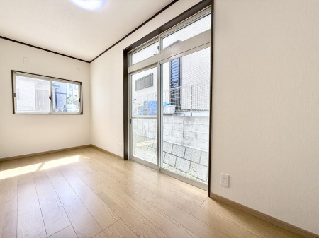 �Q�� ���������̔z�u��ʋC���̗ǂ��݌v�ŕ����̋�C�������炸�A��ɐV�N�ȋ�C������܂�