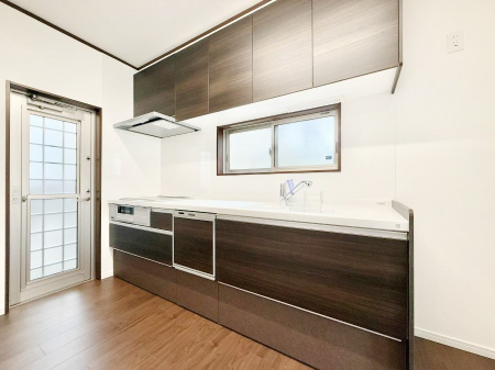 �L�b�`�� ���������y���݂ƐH�ׂ�K����͂���L�b�`��