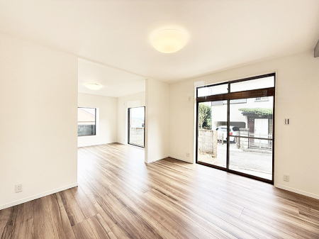 ���r���O �����������������Ɠ��ʂɂ���A�e���̋��