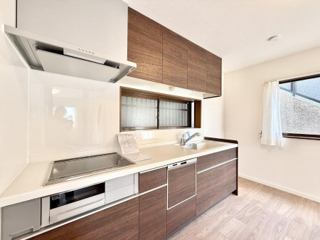 �L�b�`�� �����������������Ɗy�����Ȃ�A���K�ȃL�b�`�����