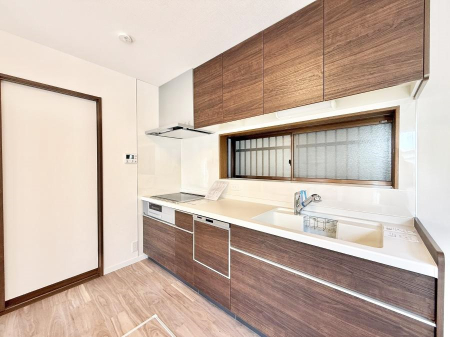 �L�b�`�� �������Ƒ��ƂȂ���A�R�~���j�P�[�V�����̏�