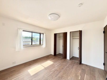 �q������ �������Ƌ�⃌�C�A�E�g�����R�ɔz�u�ł��邽�ߎg�����肪�ǂ����K�ɉ߂����܂�