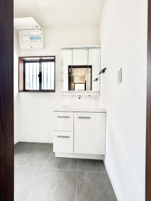 ���ʑ�E���ʏ� �������Ƒ��݂�Ȃ��g���₷���z�u�ł�