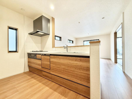 �L�b�`�� ����