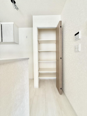 ���[ ����