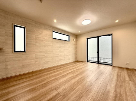 ���r���O ���������S�n�̂����A���z�̃��r���O