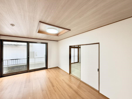 ���r���O �����������������Ɠ��ʂɂ���A�e���̋��