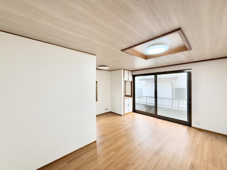 ���r���O ���������났�ƏΊ炪�W�܂�A�S���܂郊�r���O