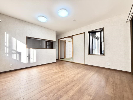 ���r���O ���������R�Ɖ�b�����܂��A�S�n�悢�ЂƂƂ�