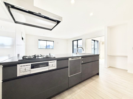 �L�b�`�� �����������������Ԃ����܂��A�Ί炠�ӂ��L�b�`��