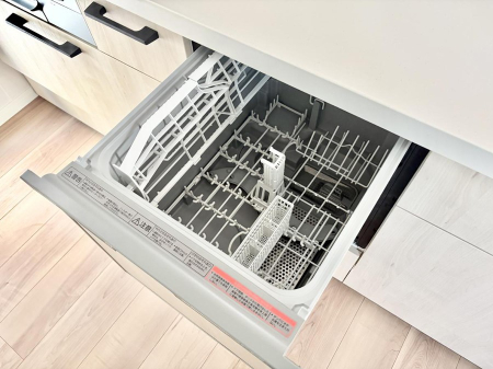 ���̑����� �ݔ�����ԂȂ����I�H����s�J�s�J�Ɏd�グ�Ă���܂�