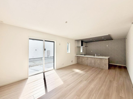 ���r���O �傫�ȑ�����������薾�邢��Ԃł��������������܂�