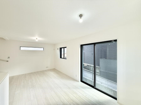 ���̑����� �������Ƒ��̏Ί炪���ӂ��A���났�̋��