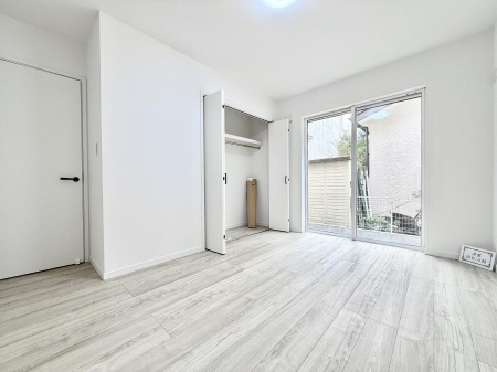 �q������ �������傫�Ȏ��[�ŉו����X�b�L���Еt���܂�  