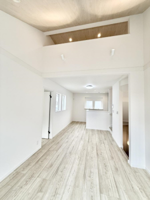 ���r���O ���r���O�Ƀf�U�C���������łȂ����[���ɂ��D�ꂽ���t�g���[����I  