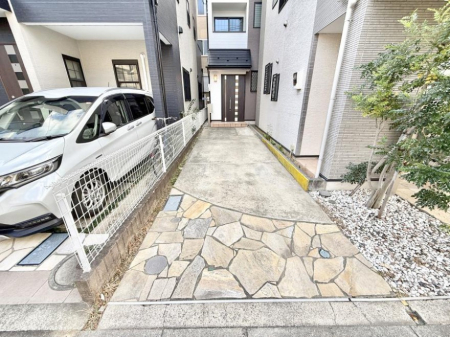  �O�ρ����K�Ȓ��ԃX�y�[�X�ň��S