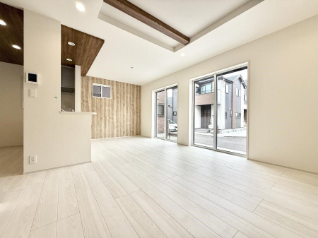 ���r���O ���������̊Ԃɂ��Ƒ����W�܂����Ⴄ����ȃ��r���O�����ł����