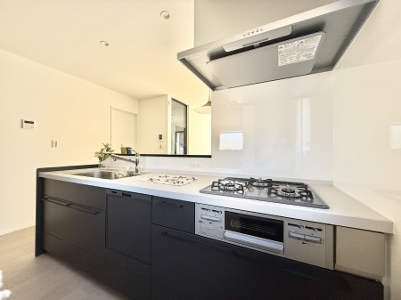 �L�b�`�� �������Ƒ����J��[�߂�A������̂���L�b�`��