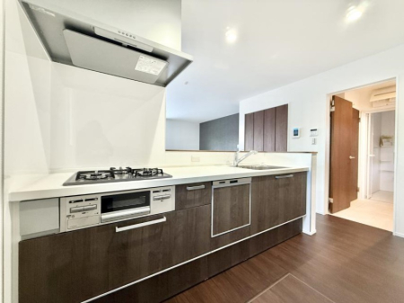 �L�b�`�� �������Ƒ����J��[�߂�A������̂���L�b�`��