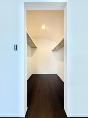 ���[ ����