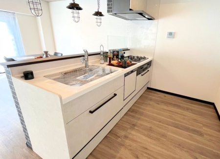 �L�b�`�� ��b���[�܂�ΖʃL�b�`���I�Ƒ��Ƃ̉�b���͂��݂܂�  