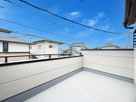 �o���R�j�[ ������ �G�߂̈ڂ낢����������J���I�ȋ�Ԃł�