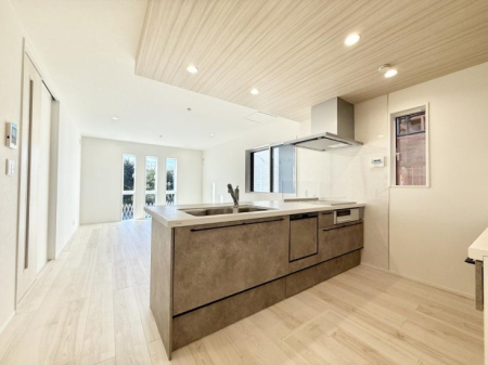 �L�b�`�� �����������������Ɗy�����Ȃ�A���K�ȃL�b�`�����