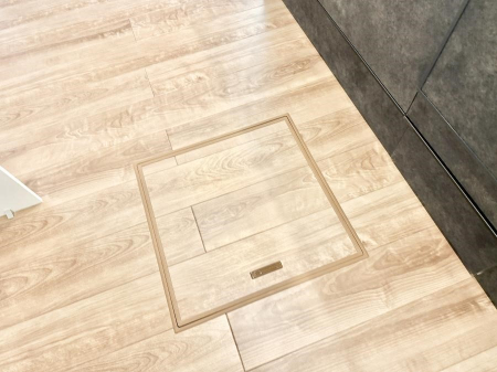 ���̑����� �ݔ����B�ꂽ���[�X�y�[�X�ŉƑS�̂��X�b�L��