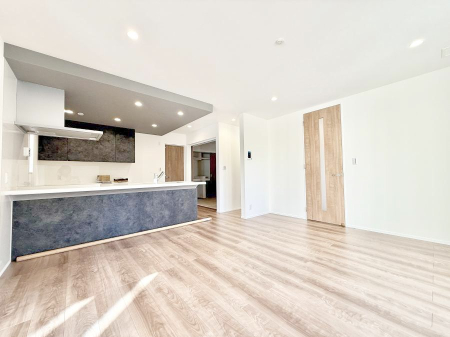 ���r���O �������V���v���������ґ�A��؂Ȑl�Ɖ߂����S���قǂ�����