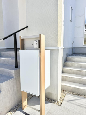 ���̑����� �ݔ����s�ݎ��ł��ו����󂯎���֗��ȑ�z�{�b�N�X