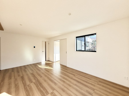 ���r���O ���������R�Ɖ�b�����܂��A�S�n�悢�ЂƂƂ�